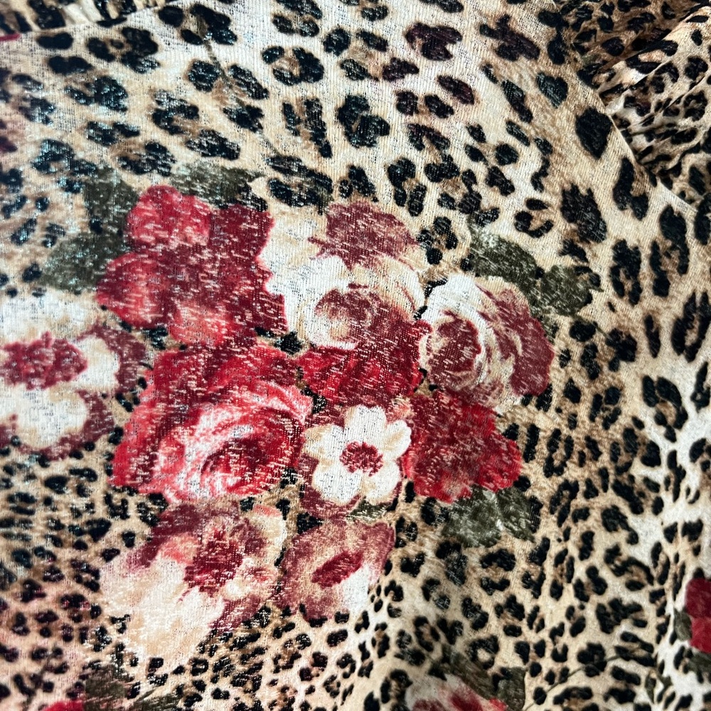 👑✅PRICE FIRM✅ Sheer Floral Leopard Print V-Neck Women's Long Sleeve Top - Picture 3 of 10